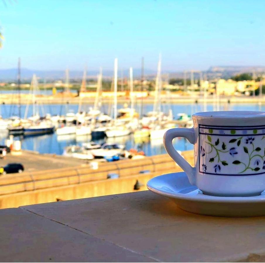 B&B Marina Di Ortigia Сиракузы Экстерьер фото