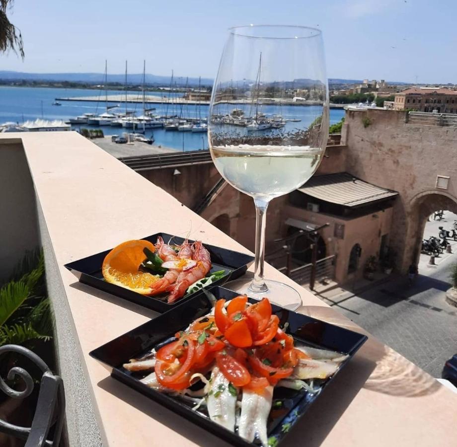 B&B Marina Di Ortigia Сиракузы Экстерьер фото