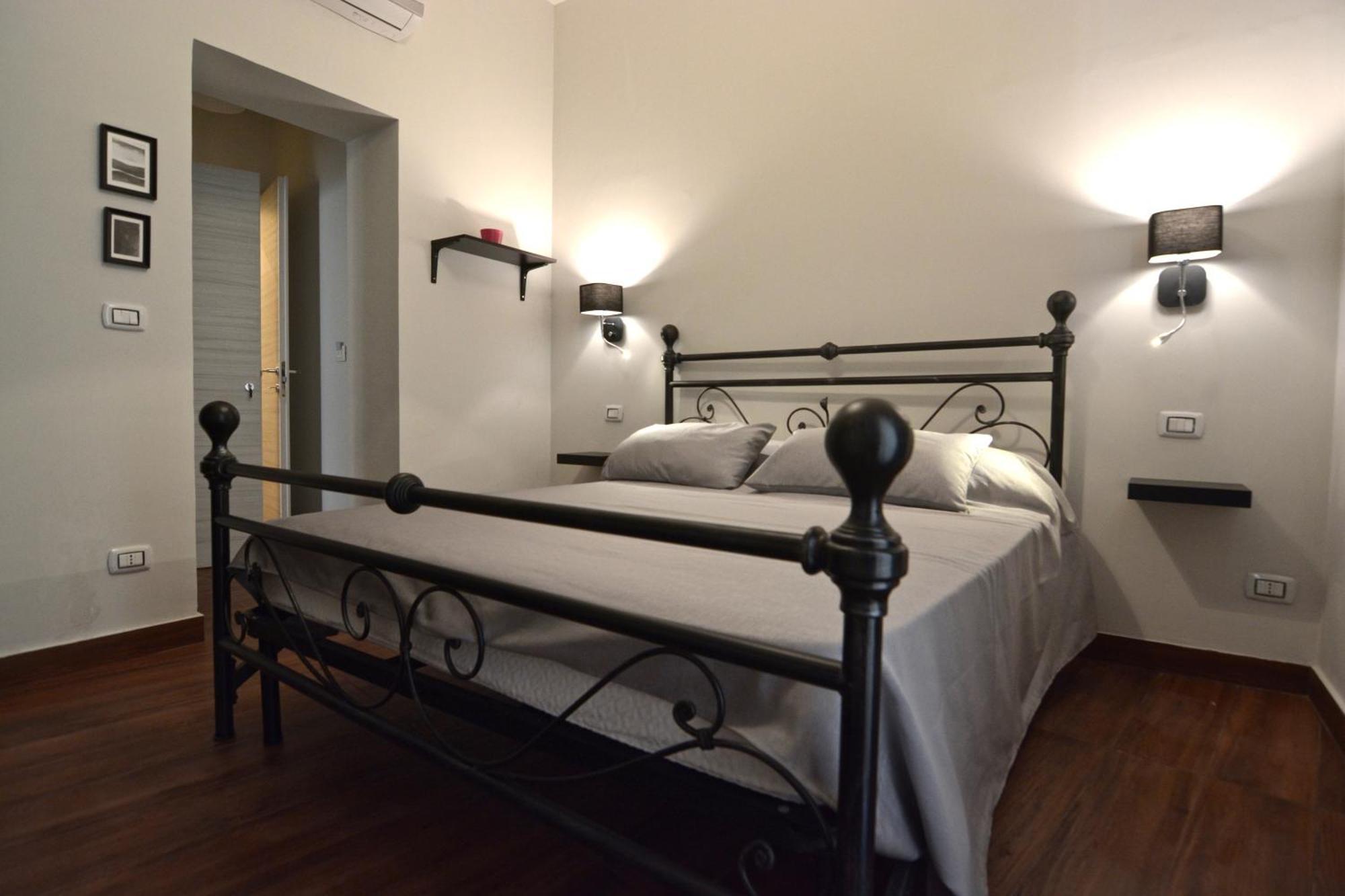 B&B Marina Di Ortigia Сиракузы Экстерьер фото