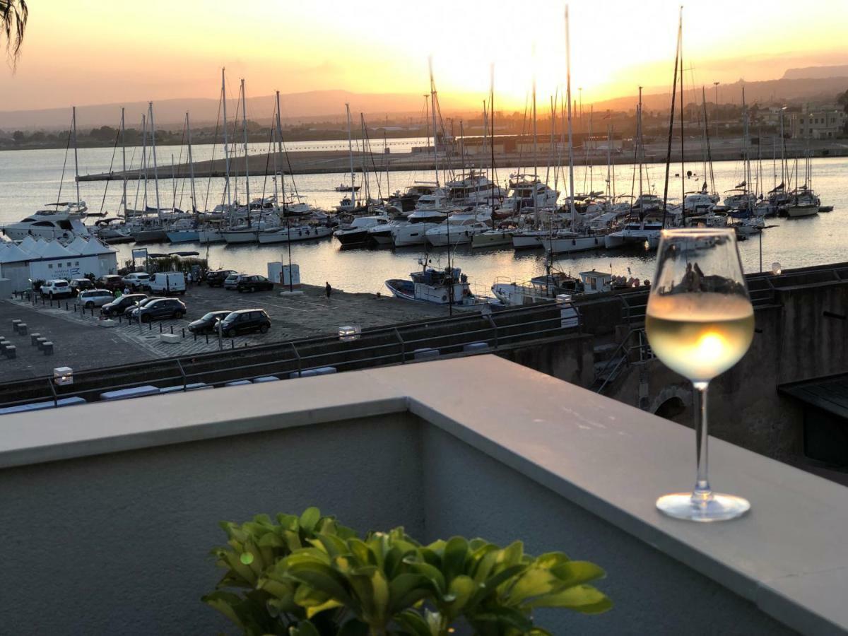 B&B Marina Di Ortigia Сиракузы Экстерьер фото